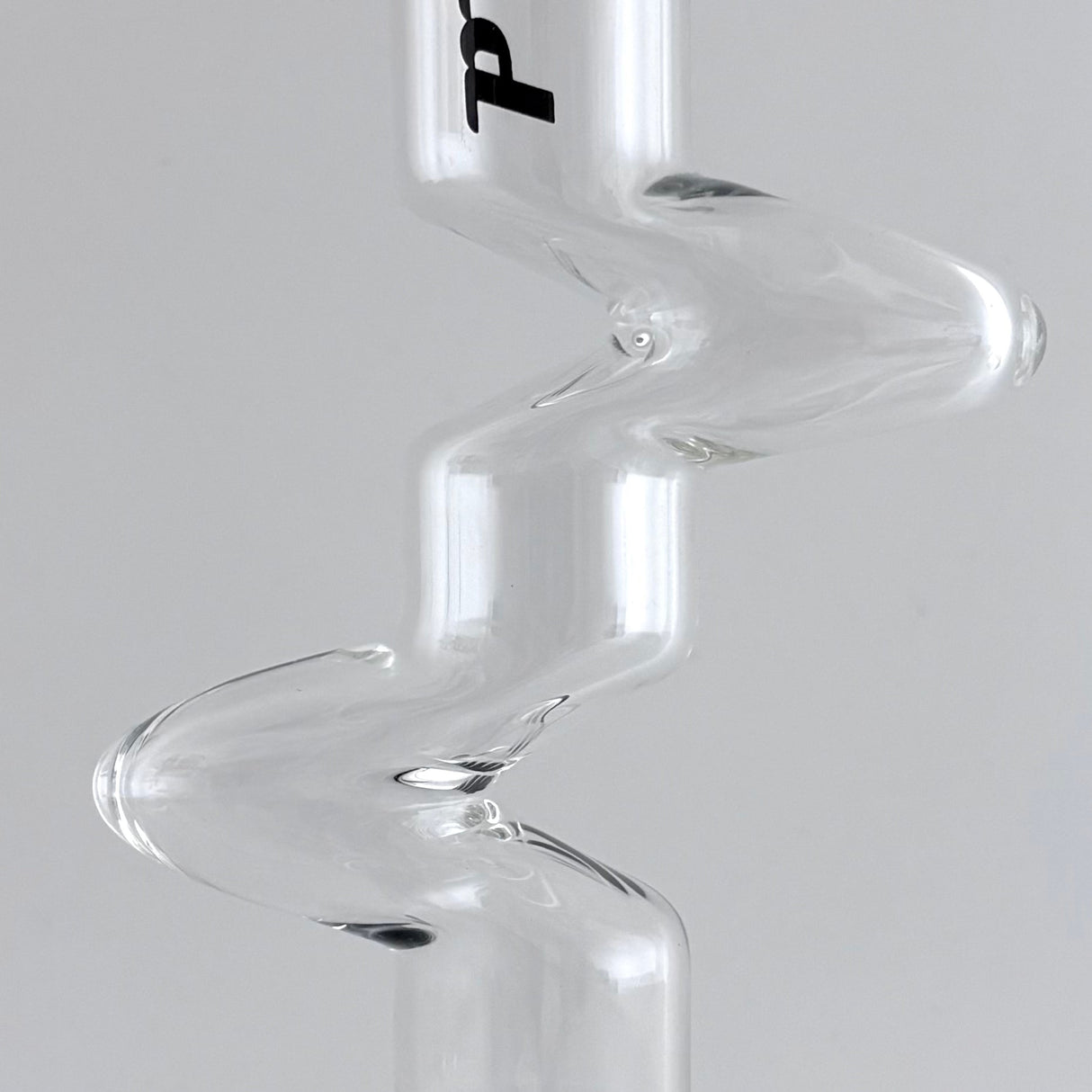 Wicked | Zig-Zag 12" 4mm 4 Colours Assorted Glass Beaker Bong